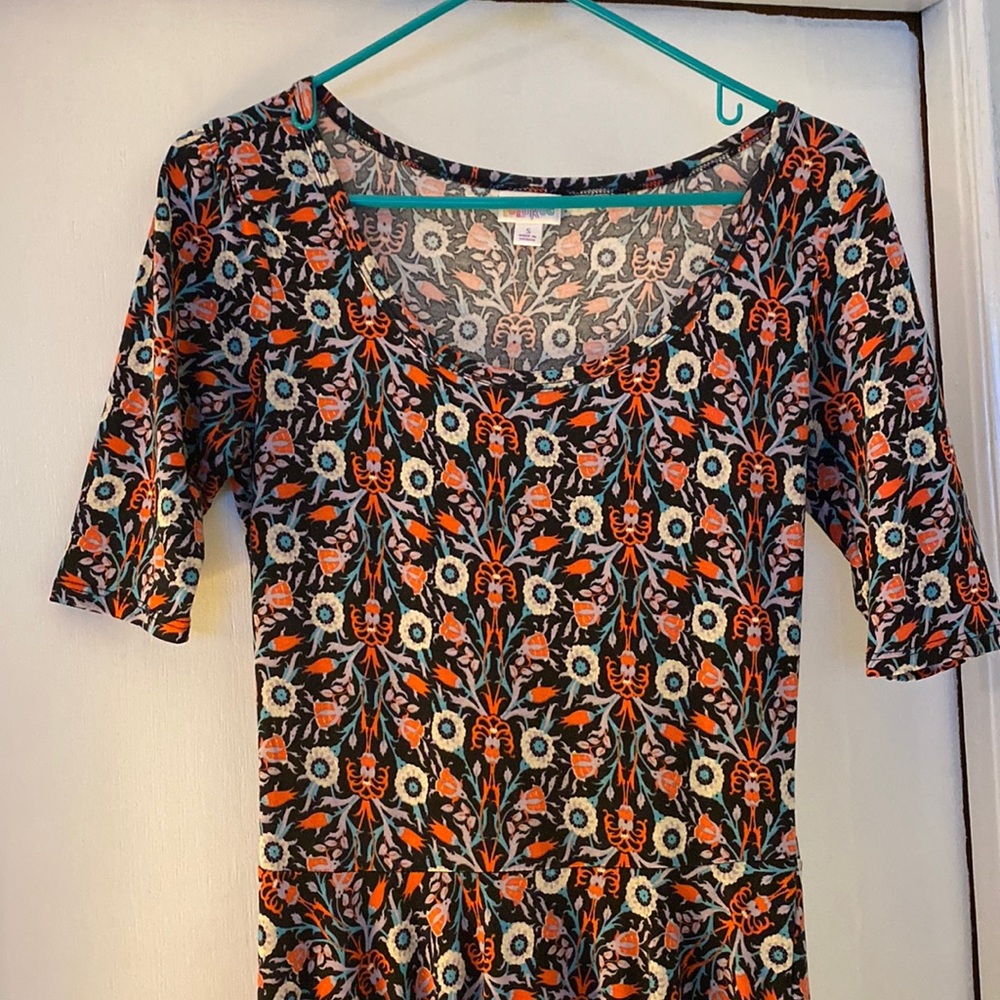 Lularoe Nicole dress size small.